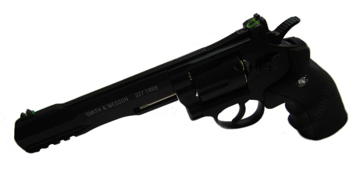 1)Пневматический пистолет Umarex Smith & Wesson 327 TRR8